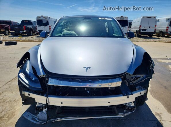7SAYGDED8SA356220 2025 TESLA MODEL Silver Vista frontal