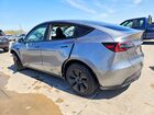 2025 Tesla Model Y Silver vin: 7SAYGDED8SA356220