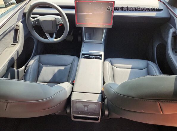 7SAYGDED9TA430293 2026 TESLA MODEL Silver Vista del salpicadero