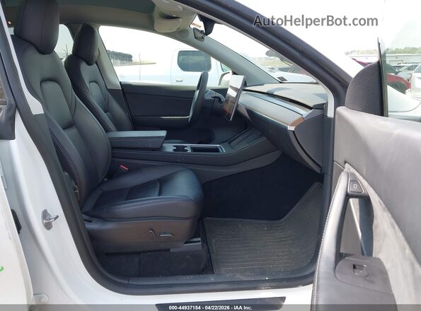 7SAYGDEE0NF384495 2022 TESLA MODEL Y White წინა სალონის ხედი