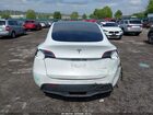 2022 Tesla Model Y Long Range Dual Motor All-wheel Drive White vin: 7SAYGDEE0NF384495
