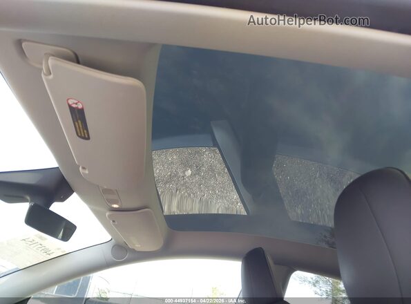 7SAYGDEE0NF384495 2022 TESLA MODEL Y White 
