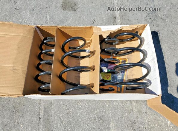 7SAYGDEE0TA478404 2026 TESLA MODEL Черный Вид подкапотного пространства
