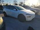2026 Tesla Model Y White vin: 7SAYGDEE0TA587848