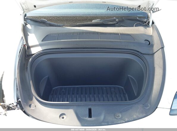 7SAYGDEE1NA011043 2022 TESLA MODEL Y Белый Вид сзади