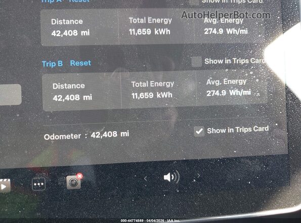 7SAYGDEE1NA011043 2022 TESLA MODEL Y Белый Панорамный вид салона 360°