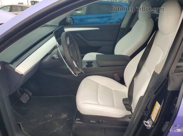 7SAYGDEE1NF536011 2022 TESLA MODEL Purple Вид салону спереду