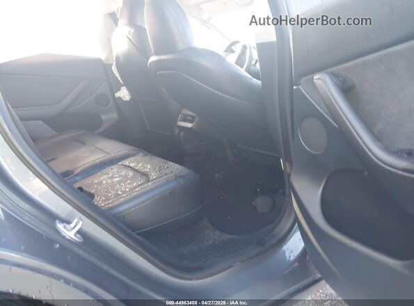 7SAYGDEE1PA107919 2023 TESLA MODEL Y Gray Vista de la etiqueta del VIN