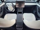 2024 Tesla Model Y White vin: 7SAYGDEE1RA272906