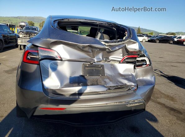 7SAYGDEE1RA287843 2024 TESLA MODEL Silver უკანა ხედი
