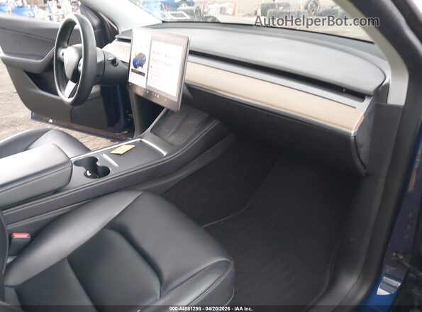 7SAYGDEE2NF320152 2022 TESLA MODEL Y Blue Vista interior delantera
