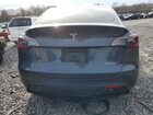 2022 Tesla Model Y Gray vin: 7SAYGDEE2NF394848