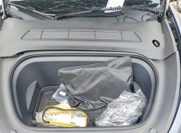 7SAYGDEE2PF816474 2023 TESLA MODEL Gray Vista del compartimento del motor