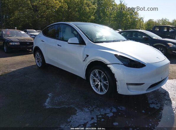 7SAYGDEE2PF839690 2023 TESLA MODEL Y White Front right
