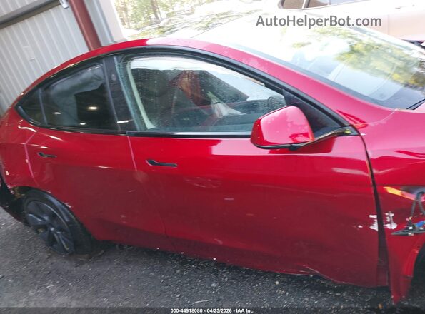 7SAYGDEE2RF158142 2024 TESLA MODEL Y Red Rear interior view