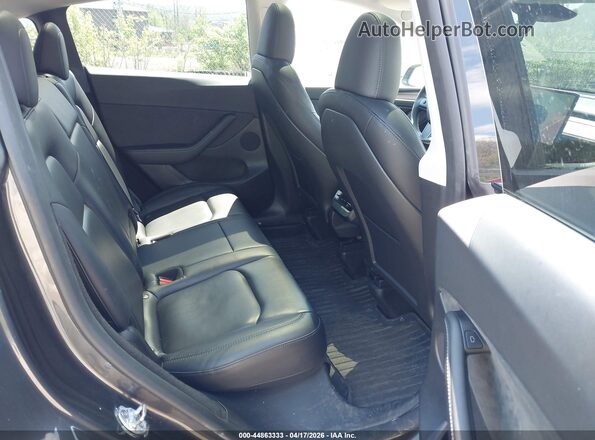 7SAYGDEE2RF195076 2024 TESLA MODEL Y Gray VIN კოდის სტიკერის ხედი
