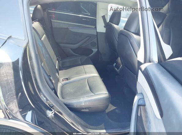 7SAYGDEE2TF353178 2026 TESLA MODEL Y Black Vista de la etiqueta del VIN