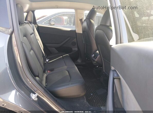 7SAYGDEE3PF935814 2023 TESLA MODEL Y Серый Вид наклейки с VIN-кодом