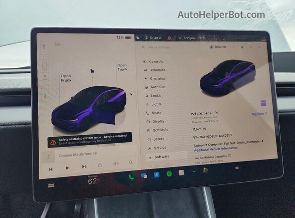 7SAYGDEE3TA440357 2026 TESLA MODEL Gray Սարքավորումների վահանակի տեսք