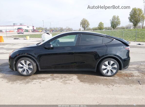 7SAYGDEE4NF315759 2022 TESLA MODEL Y Black Սալոնի 360 աստիճան տեսք