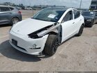 2022 Tesla Model Y Long Range Dual Motor All-wheel Drive White vin: 7SAYGDEE5NF339746