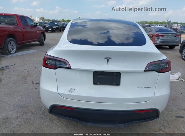 7SAYGDEE5NF339746 2022 TESLA MODEL Y White 