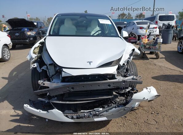 7SAYGDEE5PA129373 2023 TESLA MODEL Y White Vista del cuadro de instrumentos