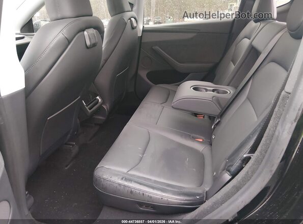 7SAYGDEE5TA592852 2026 TESLA MODEL Y Black VIN კოდის სტიკერის ხედი