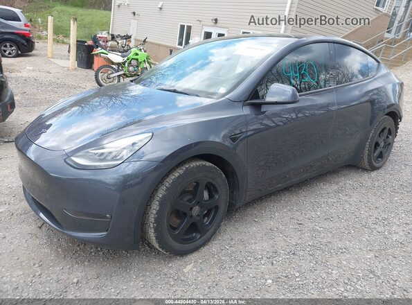 7SAYGDEE6NF379379 2022 TESLA MODEL Y Gray Передня ліва чверть
