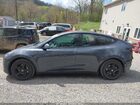 2022 Tesla Model Y Long Range Dual Motor All-wheel Drive Gray vin: 7SAYGDEE6NF379379