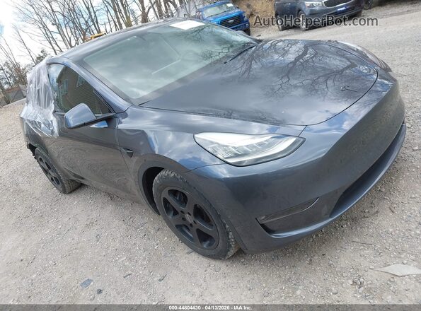 7SAYGDEE6NF379379 2022 TESLA MODEL Y Gray Передня права чверть