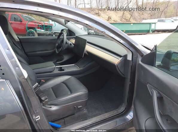 7SAYGDEE6NF379379 2022 TESLA MODEL Y Gray Вид салону спереду