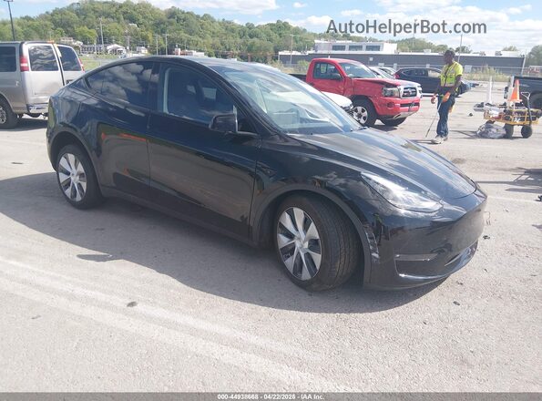 7SAYGDEE6PF836470 2023 TESLA MODEL Y Black Передня права чверть