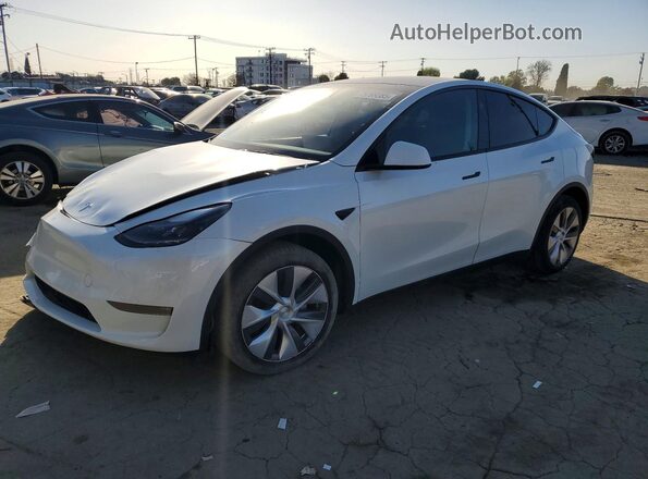 7SAYGDEE6RA228190 2024 TESLA MODEL White Передня ліва чверть