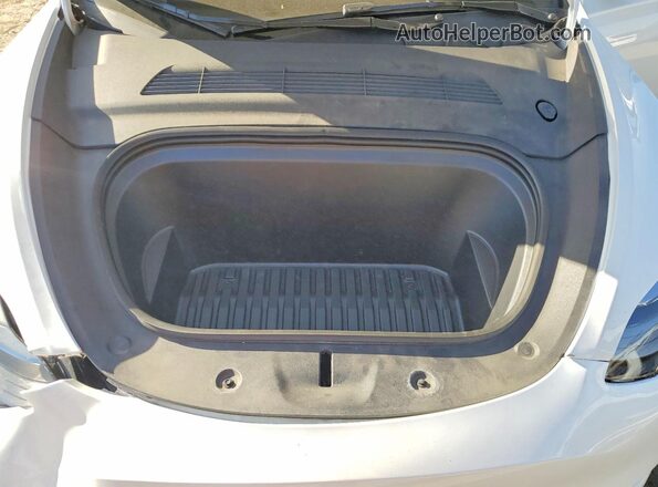 7SAYGDEE6RA228190 2024 TESLA MODEL White Вид задньої частини салону