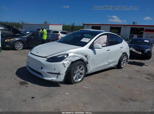 7SAYGDEE6RA263652 2024 TESLA MODEL Y Белый Передняя левая четверть