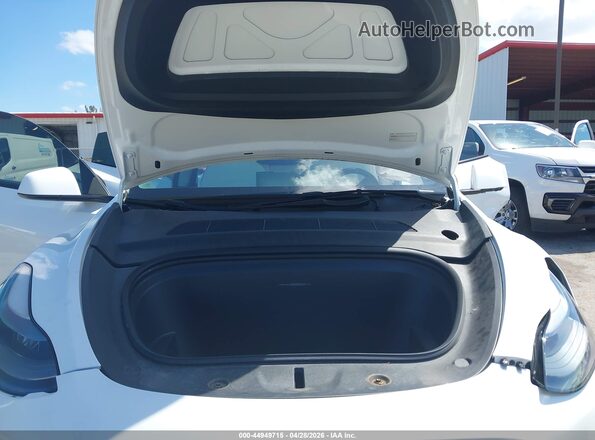 7SAYGDEE6RA263652 2024 TESLA MODEL Y Белый Вид сзади