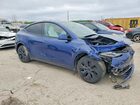2025 Tesla Model Y Blue vin: 7SAYGDEE6SF257911