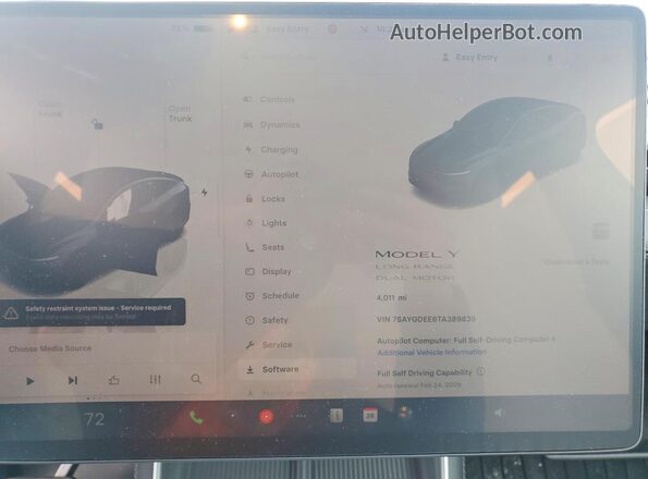 7SAYGDEE6TA389839 2026 TESLA MODEL Gray Widok zestawu wskaźników