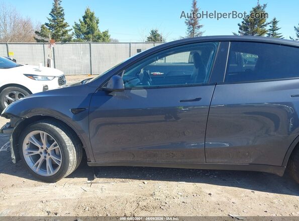 7SAYGDEE7NA021818 2022 TESLA MODEL Y Gray სალონის 360-გრადუსიანი ხედი