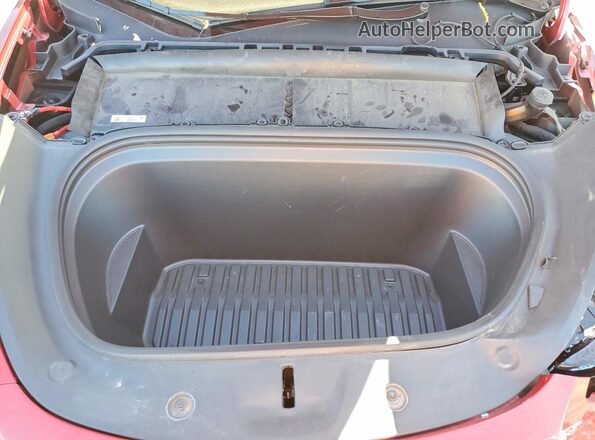 7SAYGDEE7PF957928 2023 TESLA MODEL Red Vista del compartimento del motor