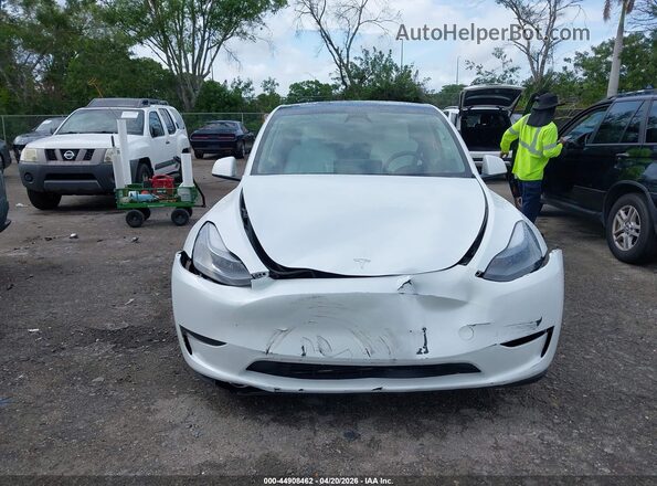 7SAYGDEE7RA321199 2024 TESLA MODEL Y White Вид щитка приладів