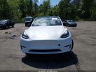 2022 Tesla Model Y Long Range Dual Motor All-wheel Drive White vin: 7SAYGDEE8NA013582