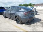 2022 Tesla Model Y Long Range Dual Motor All-wheel Drive Gray vin: 7SAYGDEE8NF387239