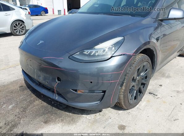 7SAYGDEE8NF387239 2022 TESLA MODEL Y Gray Front view
