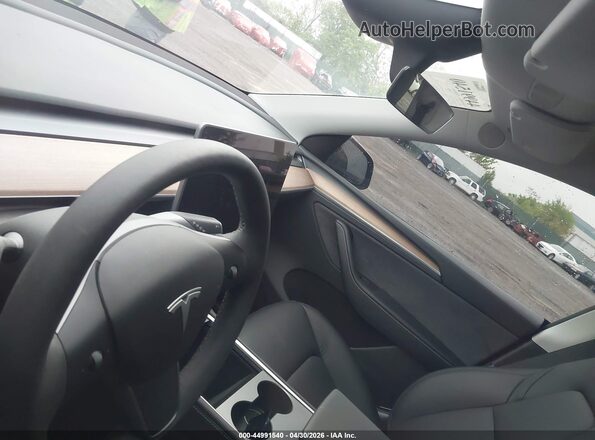 7SAYGDEE8RA280081 2024 TESLA MODEL Y Blue 
