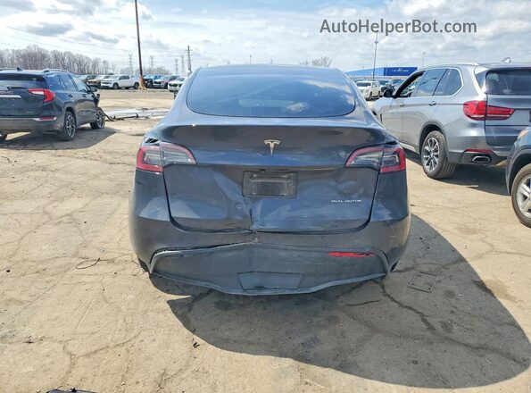 7SAYGDEE8RF157657 2024 TESLA MODEL Gray უკანა ხედი
