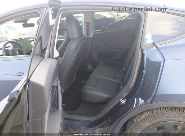 7SAYGDEE8SA359952 2025 TESLA MODEL Y Blue 