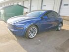 2026 Tesla Model Y Blue vin: 7SAYGDEE8TA390068