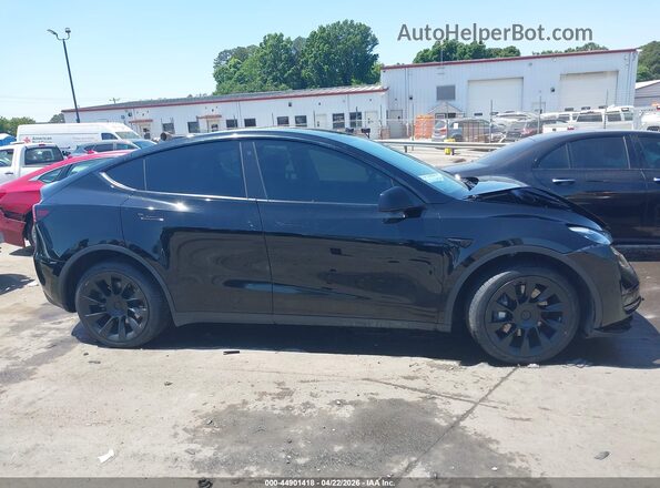 7SAYGDEE9NA005930 2022 TESLA MODEL Y Black Widok wnętrza z tyłu